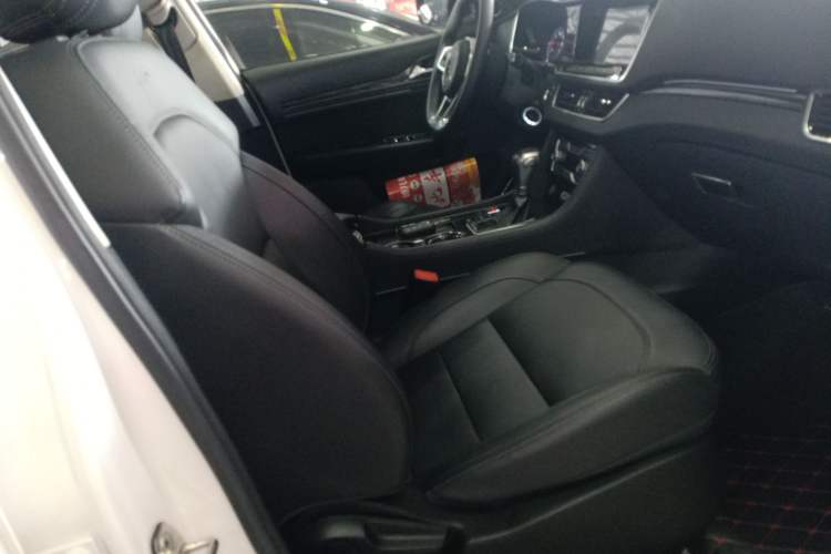 Used Zotye T600 Coupe 2017 1.5T Automatic Luxury Model Right Front Seat