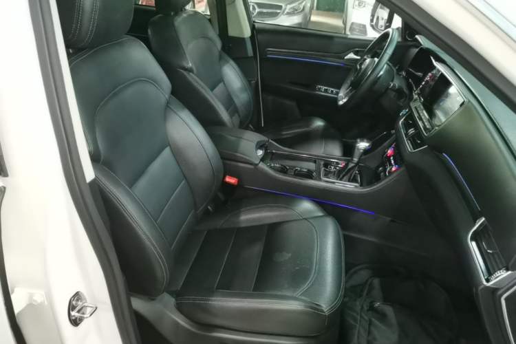 Used Zotye T600 Coupe 2017 1.8T Automatic Prestige Model Right Front Seat