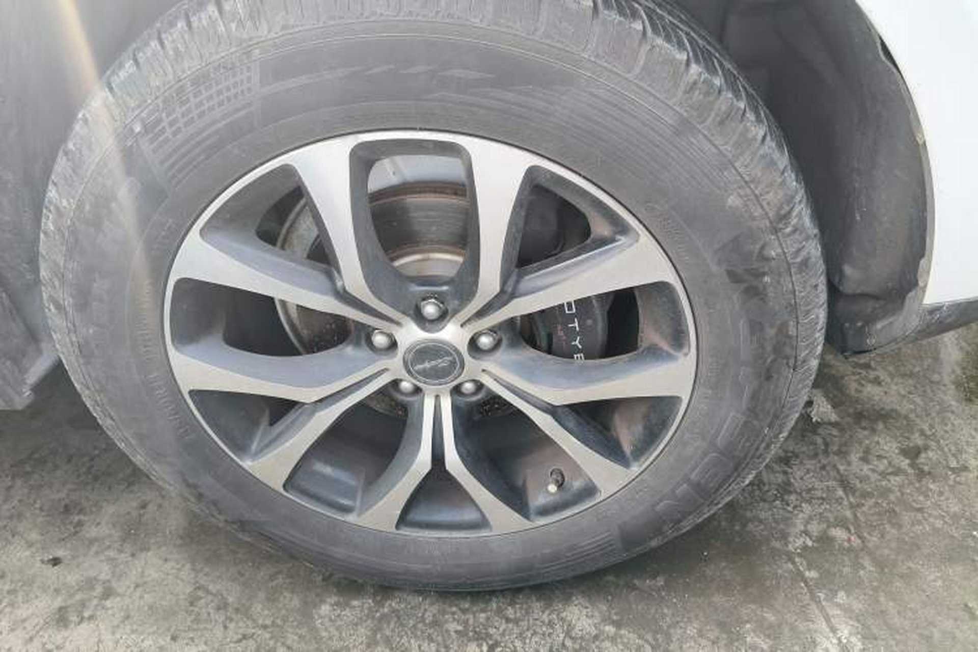 Used Zotye T600 Coupe 2017 1.5T Manual Luxury Model Right Front Wheel Hub