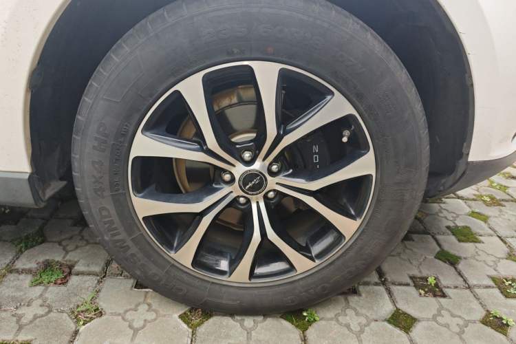 Used Zotye T600 Coupe 2017 1.5T Automatic Luxury Model Right Front Wheel Hub