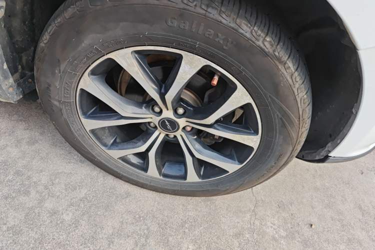 Used Zotye T600 Coupe 2017 1.5T Automatic Luxury Model Right Front Wheel Hub