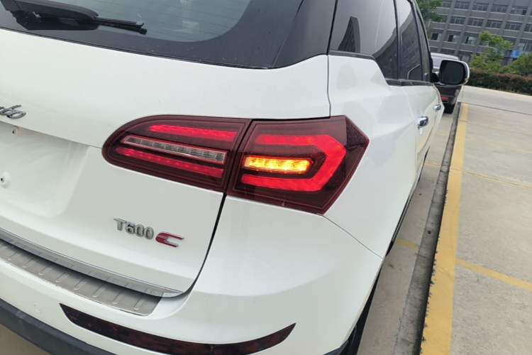 Used Zotye T600 Coupe 2017 1.8T Automatic Prestige Model Right Rear Taillight