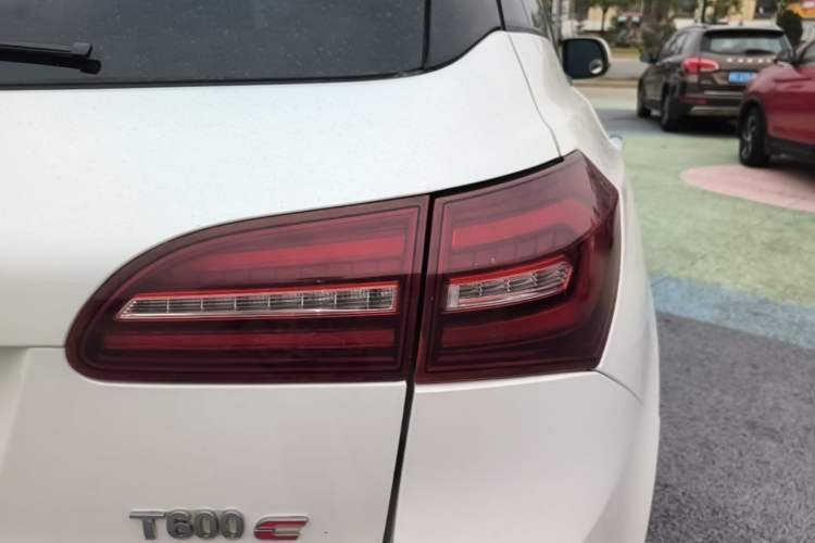 Used Zotye T600 Coupe 2017 1.5T Automatic Luxury Model Right Rear Taillight
