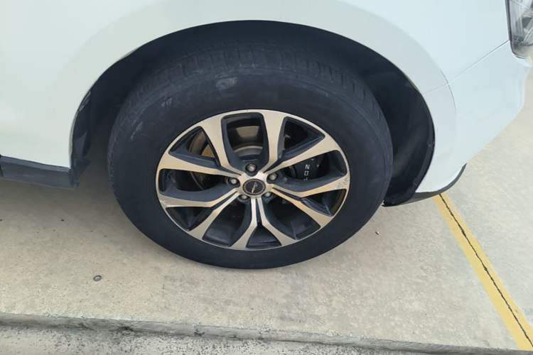 Used Zotye T600 Coupe 2017 1.8T Automatic Prestige Model Right Rear Wheel Hub