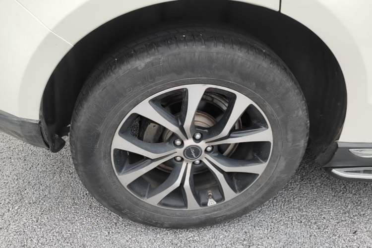 Used Zotye T600 Coupe 2017 1.5T Automatic Luxury Model Right Rear Wheel Hub
