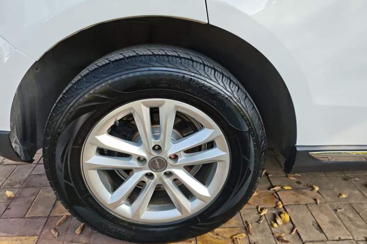 Used Zotye T600 Coupe 2017 1.5T Automatic Luxury Model Right Rear Wheel Hub