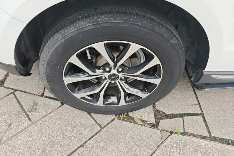 Used Zotye T600 Coupe 2017 1.5T Automatic Luxury Model Right Rear Wheel Hub