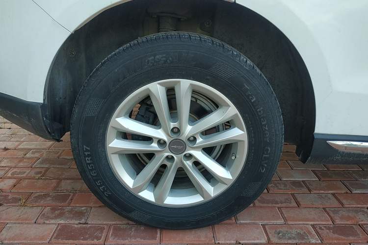 Used Zotye T600 Coupe 2017 1.5T Automatic Luxury Model Right Rear Wheel Hub