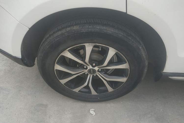 Used Zotye T600 Coupe 2017 1.5T Automatic Luxury Model Right Rear Wheel Hub