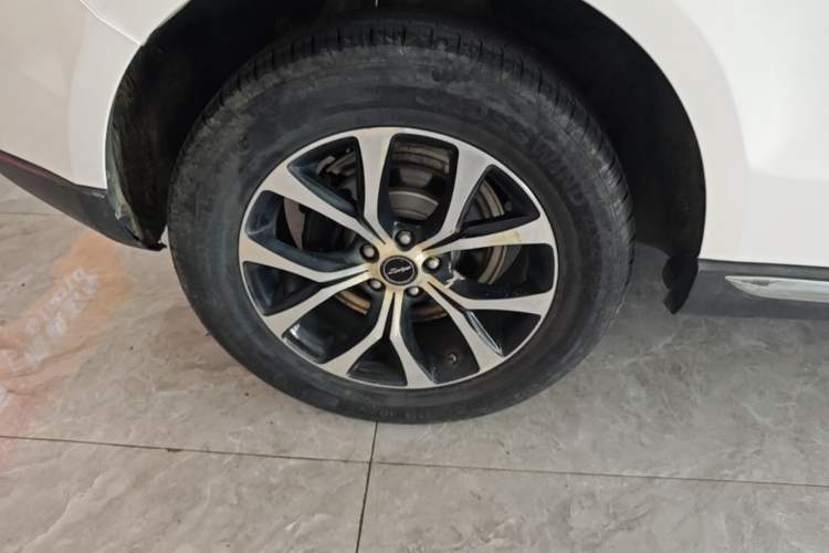 Used Zotye T600 Coupe 2017 1.5T Automatic Luxury Model Right Rear Wheel Hub