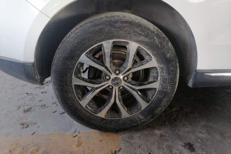 Used Zotye T600 Coupe 2017 1.5T Automatic Luxury Model Right Rear Wheel Hub