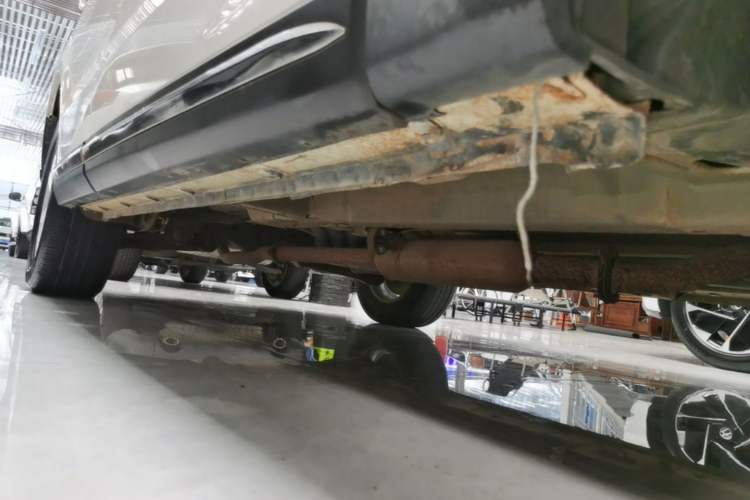 Used Zotye T600 Coupe 2017 1.5T Automatic Luxury Model Right Side Sill