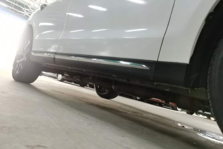Used Zotye T600 Coupe 2017 1.8T Automatic Prestige Model Right Side Sill