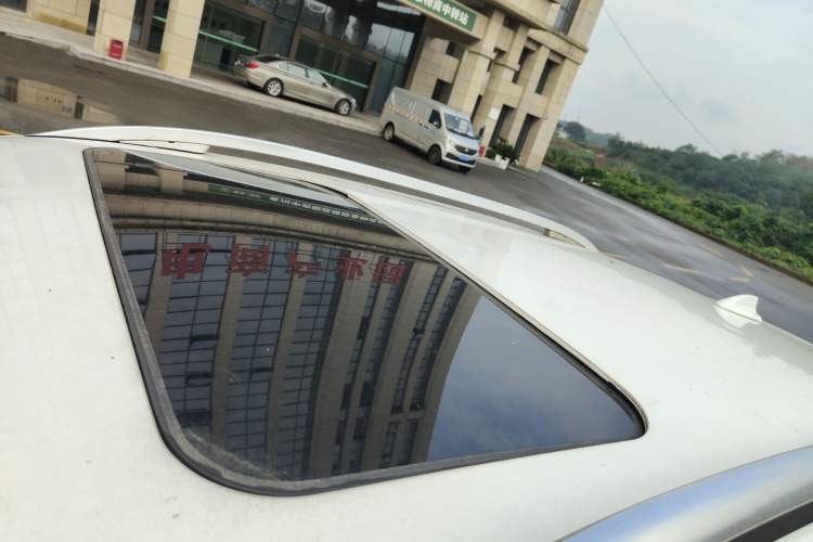 Used Zotye T600 Coupe 2017 1.5T Automatic Luxury Model Roof