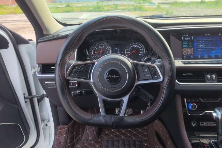 Used Zotye T600 Coupe 2017 1.5T Automatic Luxury Model Steering Wheel