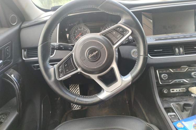Used Zotye T600 Coupe 2017 1.5T Manual Luxury Model Steering Wheel