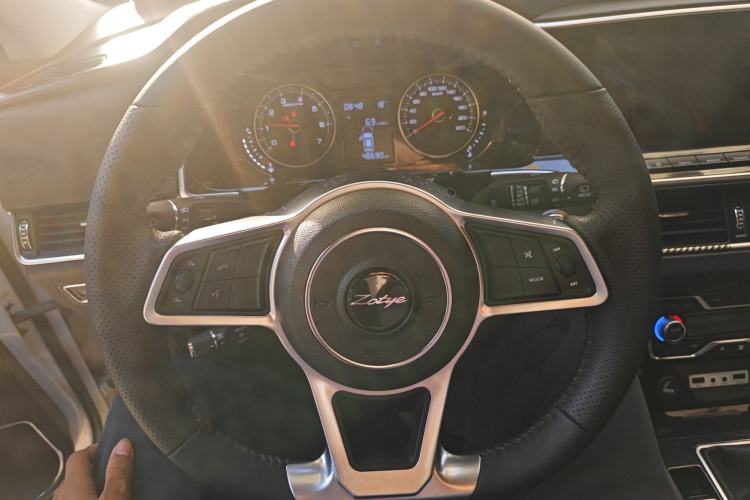 Used Zotye T600 Coupe 2017 1.5T Manual Luxury Model Steering Wheel
