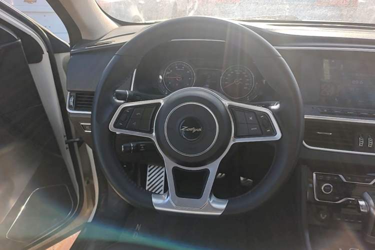 Used Zotye T600 Coupe 2017 1.5T Automatic Luxury Model Steering Wheel