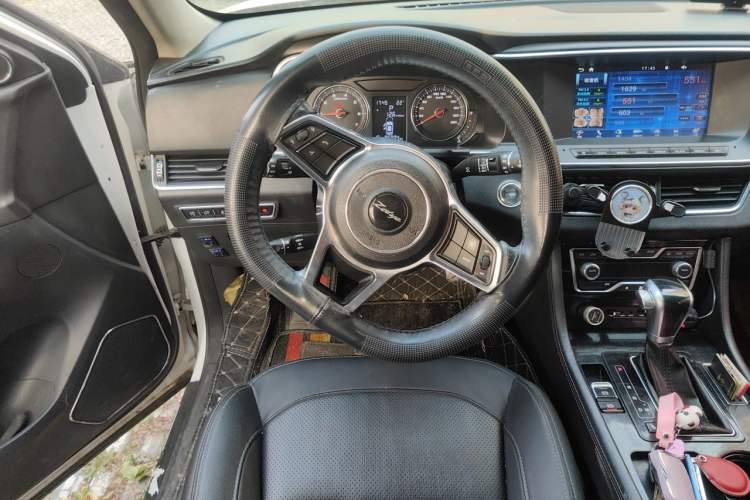 Used Zotye T600 Coupe 2017 1.5T Automatic Luxury Model Steering Wheel