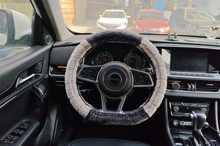 Used Zotye T600 Coupe 2017 1.5T Automatic Luxury Model Steering Wheel