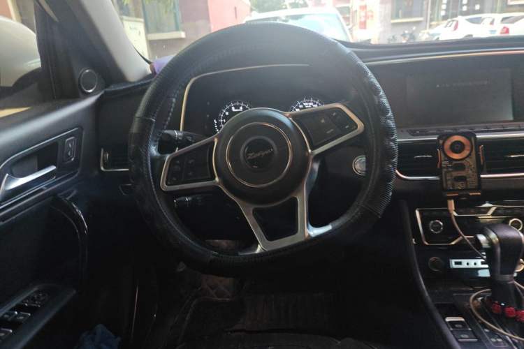 Used Zotye T600 Coupe 2017 1.5T Automatic Luxury Model Steering Wheel