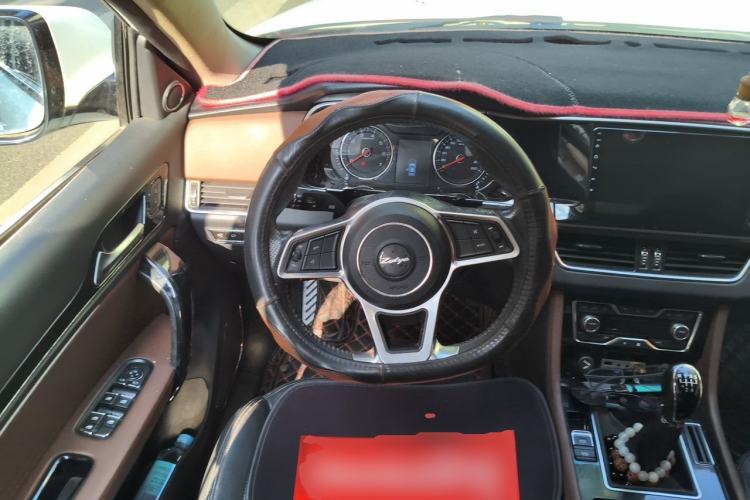 Used Zotye T600 Coupe 2017 1.5T Manual Luxury Model Steering Wheel