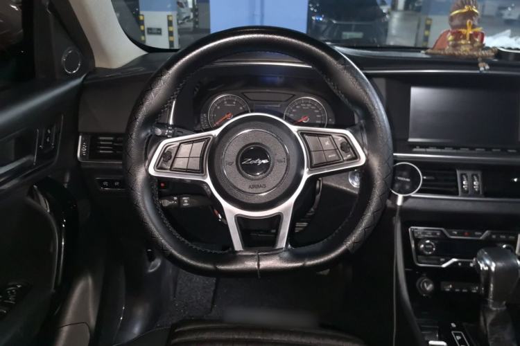 Used Zotye T600 Coupe 2017 1.8T Automatic Prestige Model Steering Wheel