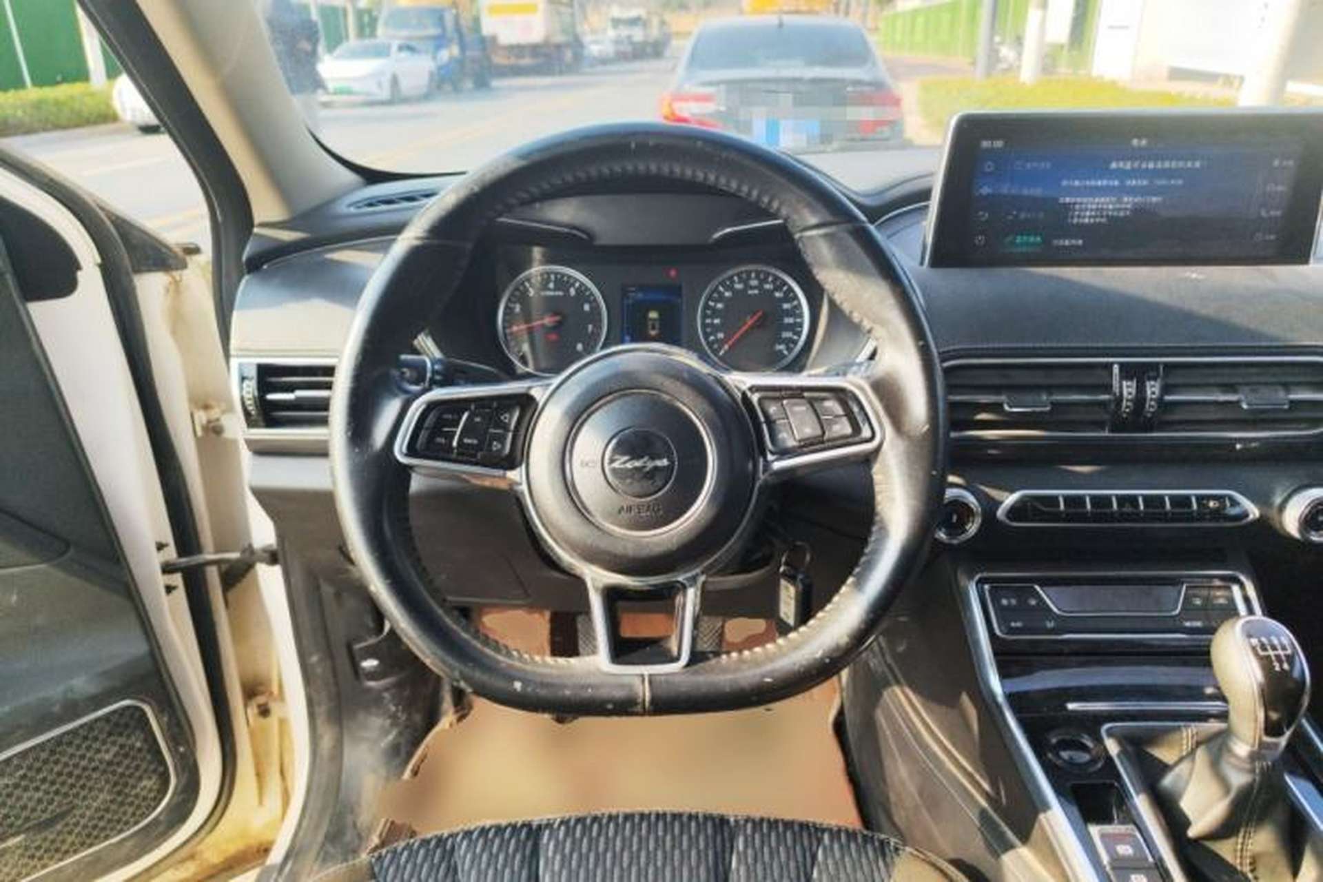Used Zotye T600 Coupe 2017 1.5T Manual Luxury Model Steering Wheel