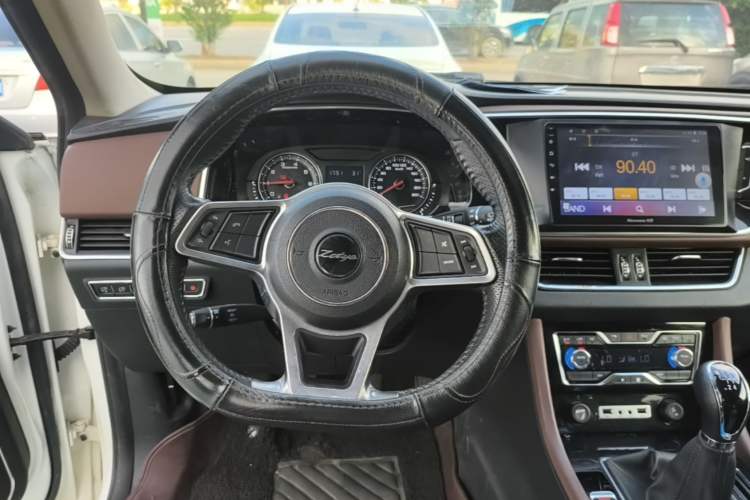 Used Zotye T600 Coupe 2017 1.5T Manual Luxury Model Steering Wheel