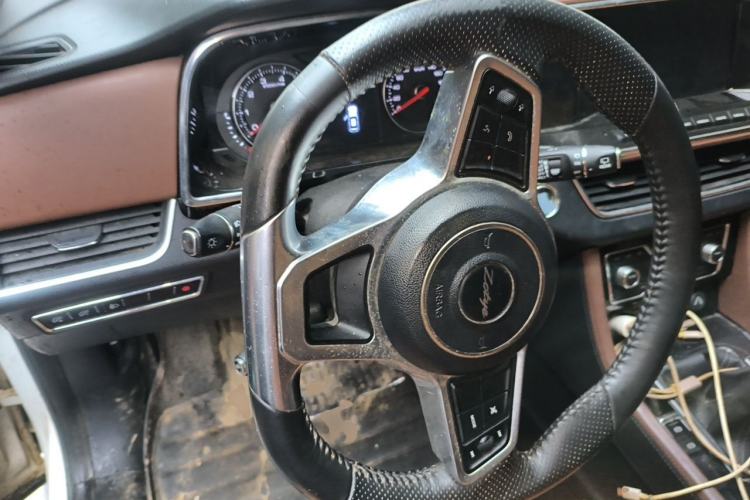 Used Zotye T600 Coupe 2017 1.5T Manual Luxury Model Steering Wheel