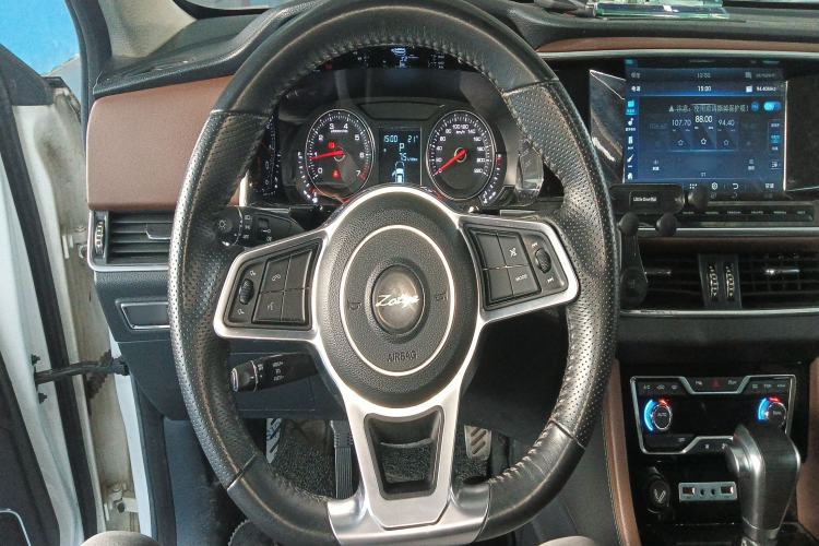 Used Zotye T600 Coupe 2017 1.5T Automatic Luxury Model Steering Wheel