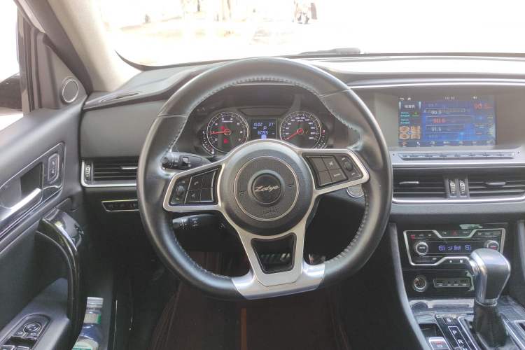 Used Zotye T600 Coupe 2017 1.8T Automatic Luxury Model Steering Wheel
