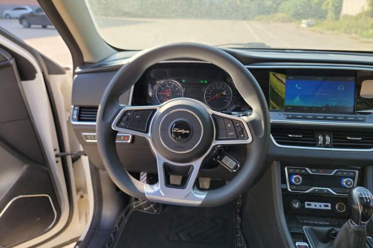 Used Zotye T600 Coupe 2017 1.5T Manual Luxury Model Steering Wheel