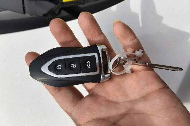 Used Zotye T600 Coupe 2017 1.8T Automatic Prestige Model Vehicle Key