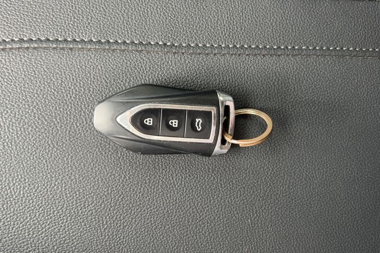 Used Zotye T600 Coupe 2017 1.5T Automatic Luxury Model Vehicle Key