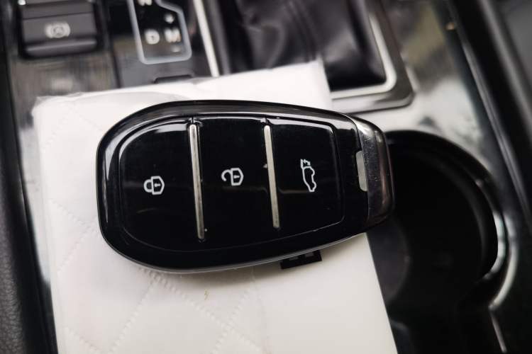 Used Zotye T600 Coupe 2017 1.5T Automatic Luxury Model Vehicle Key