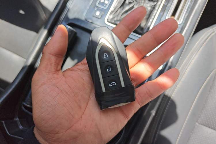 Used Zotye T600 Coupe 2017 1.5T Automatic Luxury Model Vehicle Key