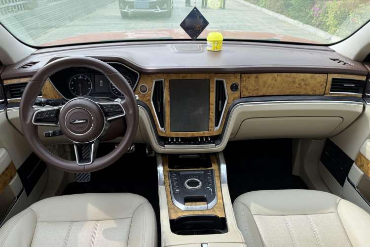 Used Zotye T700 2017 1.8T Dual-Clutch Luxury Model Interior 1