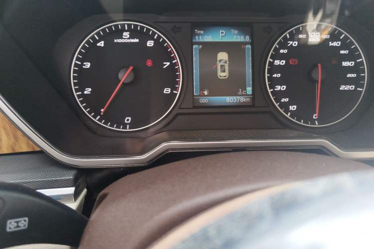 Used Zotye T700 2017 1.8T Dual-Clutch Luxury Model Odometer Close Up
