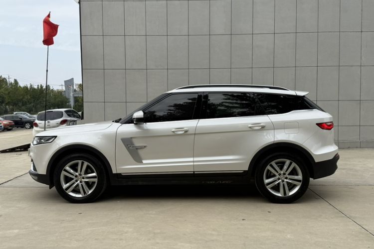 Used Zotye T700 2017 1.8T Manual Luxury Model Exterior 3