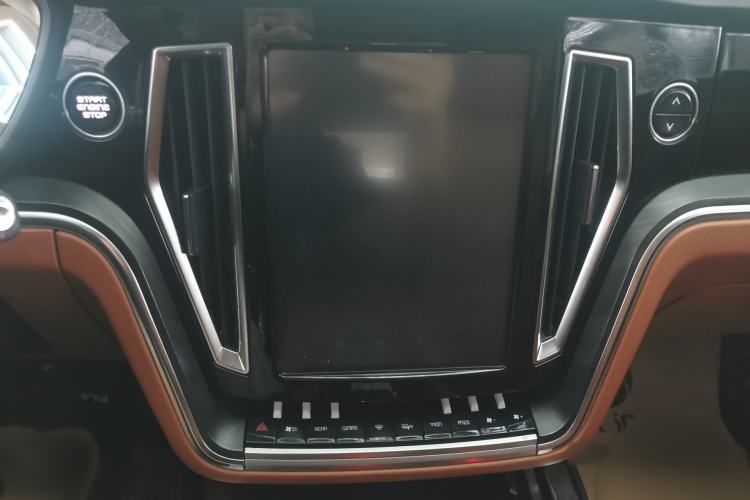 Used Zotye T700 2017 1.8T Dual-Clutch Prestige Model Interior 2