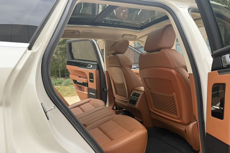Used Zotye T700 2017 1.8T Manual Luxury Model Interior 5