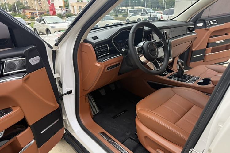 Used Zotye T700 2017 1.8T Manual Luxury Model Interior 6