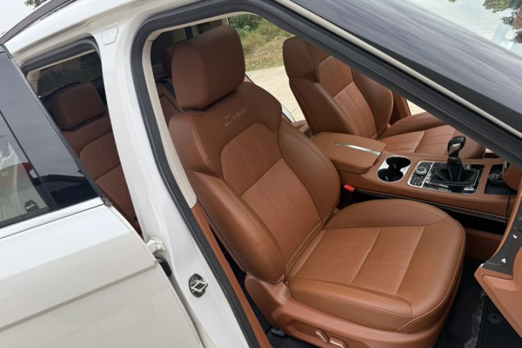 Used Zotye T700 2017 1.8T Manual Luxury Model Right Front Seat