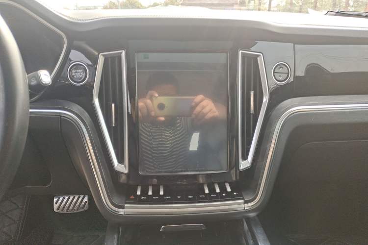 Used Zotye T700 2017 1.8T Dual-Clutch Prestige Model Audio And AC Panel
