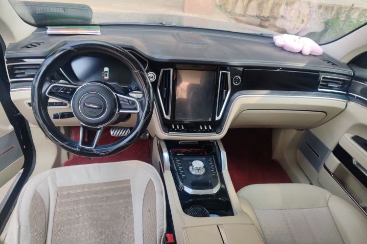 Used Zotye T700 2017 1.8T Dual-Clutch Prestige Model Center Console
