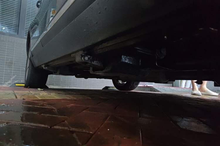 Used Zotye T700 2017 1.8T Dual-Clutch Flagship Model Chassis Front Right