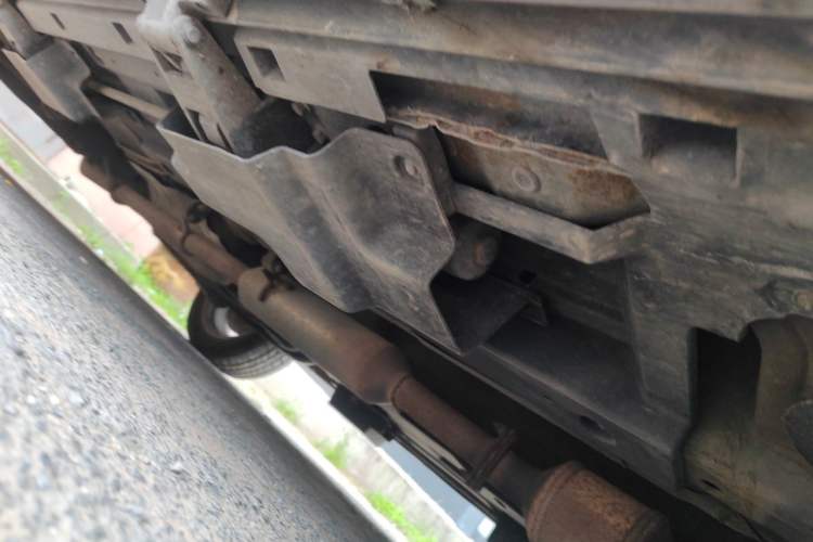 Used Zotye T700 2017 1.8T Dual-Clutch Prestige Model Chassis Front Right