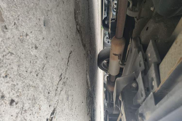 Used Zotye T700 2017 1.8T Dual-Clutch Flagship Model Chassis Rear Right