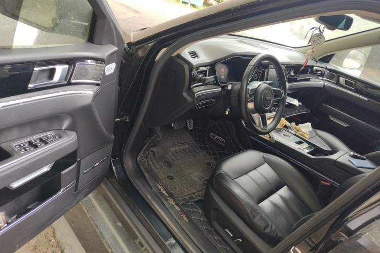 Used Zotye T700 2017 1.8T Dual-Clutch Prestige Model Driver Seat